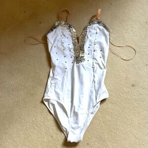 Performance leotard with bust panel. So Danca M1